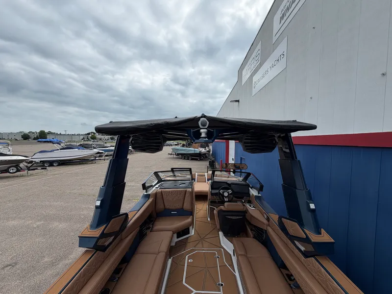 Slide: The Image of Nautique G25 Paragon 2026 - 14