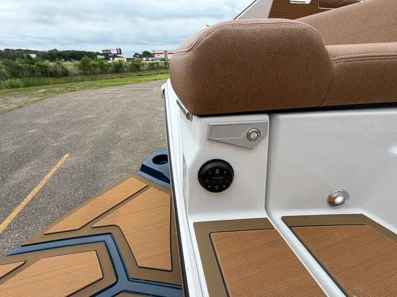 Slide: The Image of Nautique G25 Paragon 2026 - 8