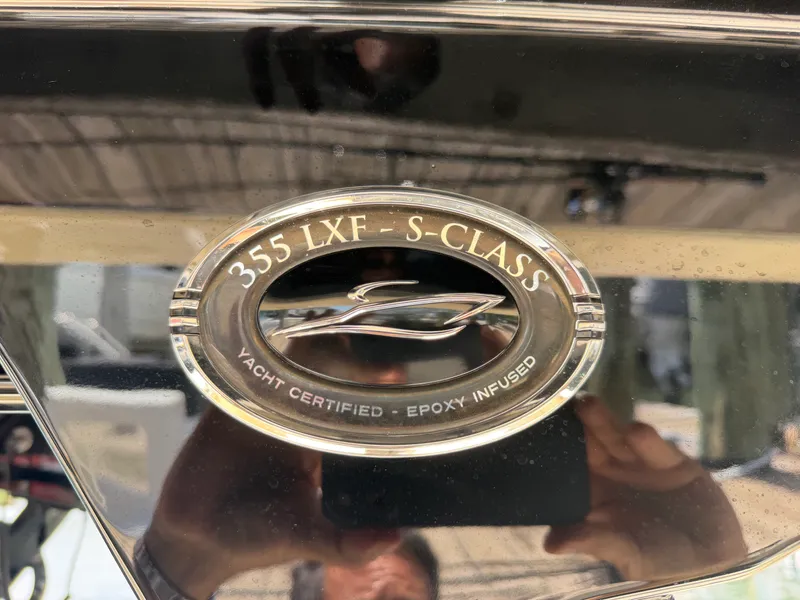 Slide: The Image of Scout 355 LXF 2023 - 20