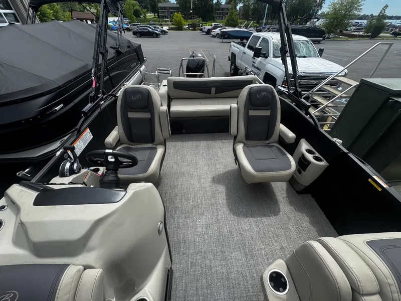 Slide: The Image of Barletta CABRIO 24 UC 2022 - 13