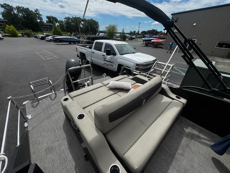 Slide: The Image of Barletta CABRIO 24 UC 2022 - 6