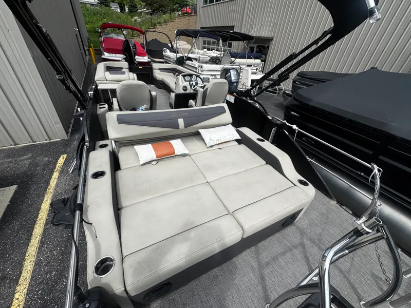 Slide: The Image of Barletta CABRIO 24 UC 2022 - 5