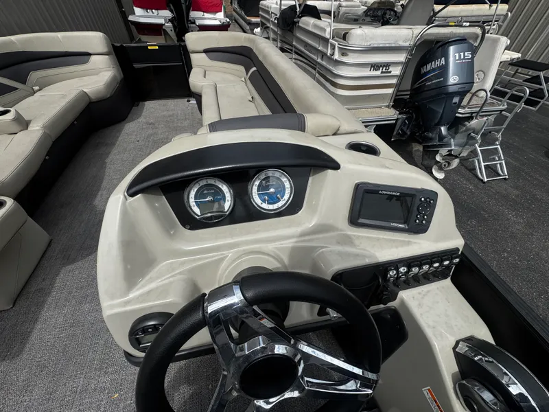 Slide: The Image of Barletta CABRIO 24 UC 2022 - 9