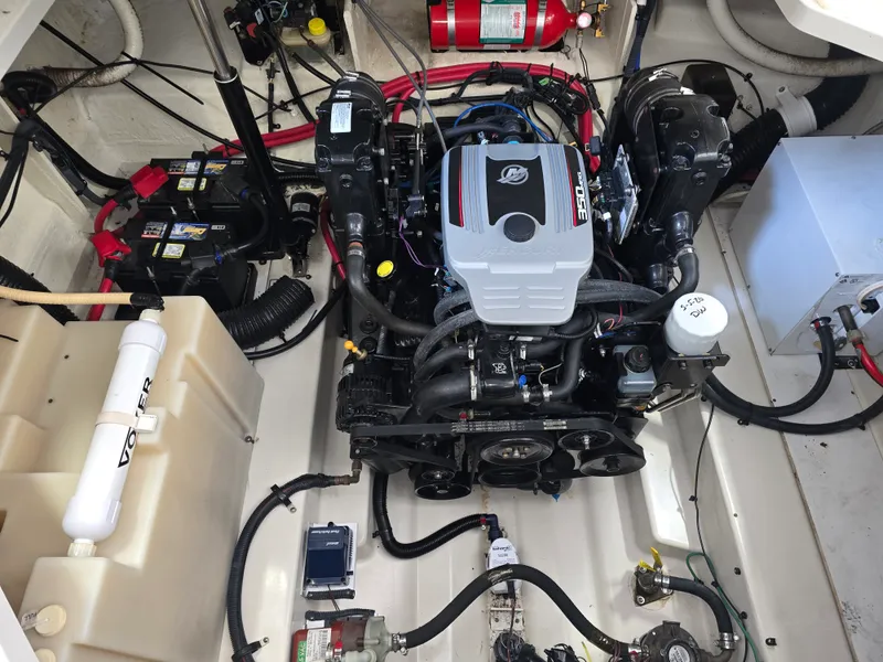 Slide: The Image of Sea Ray 260 SUNDANCER 2008 - 25