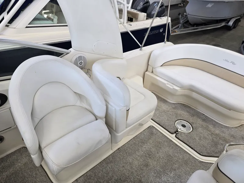 Slide: The Image of Sea Ray 260 SUNDANCER 2008 - 11
