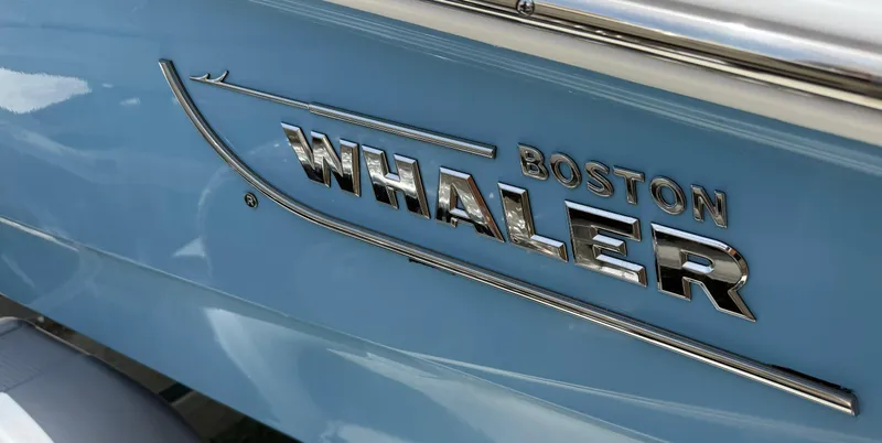Slide: The Image of Boston Whaler 130 Super Sport 2026 - 5