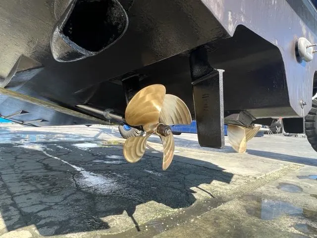 Slide: The Image of Sea Ray 420 Sundancer 2005 - 52