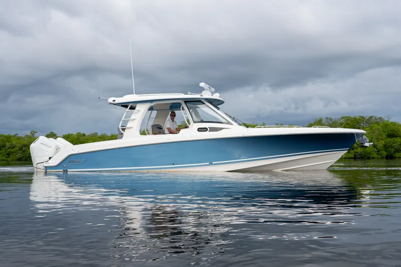 Slide: The Image of Boston Whaler 350 Realm 2026 - 40