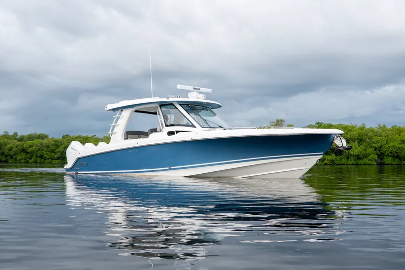 Slide: The Image of Boston Whaler 350 Realm 2026 - 27