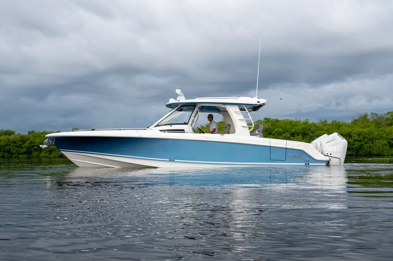 Slide: The Image of Boston Whaler 350 Realm 2026 - 34
