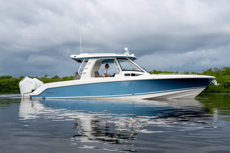 Slide: The Image of Boston Whaler 350 Realm 2026 - 28