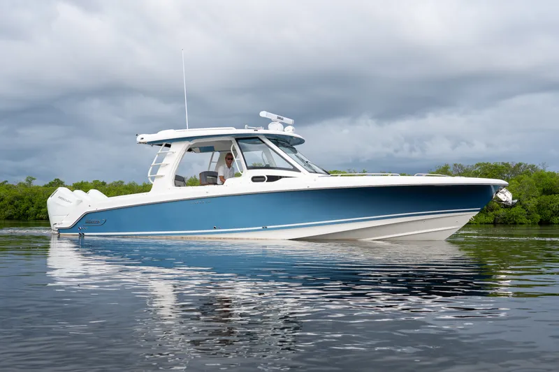 Slide: The Image of Boston Whaler 350 Realm 2026 - 41