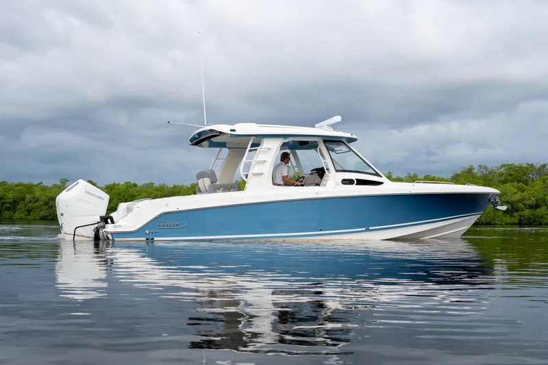 Slide: The Image of Boston Whaler 350 Realm 2026 - 29