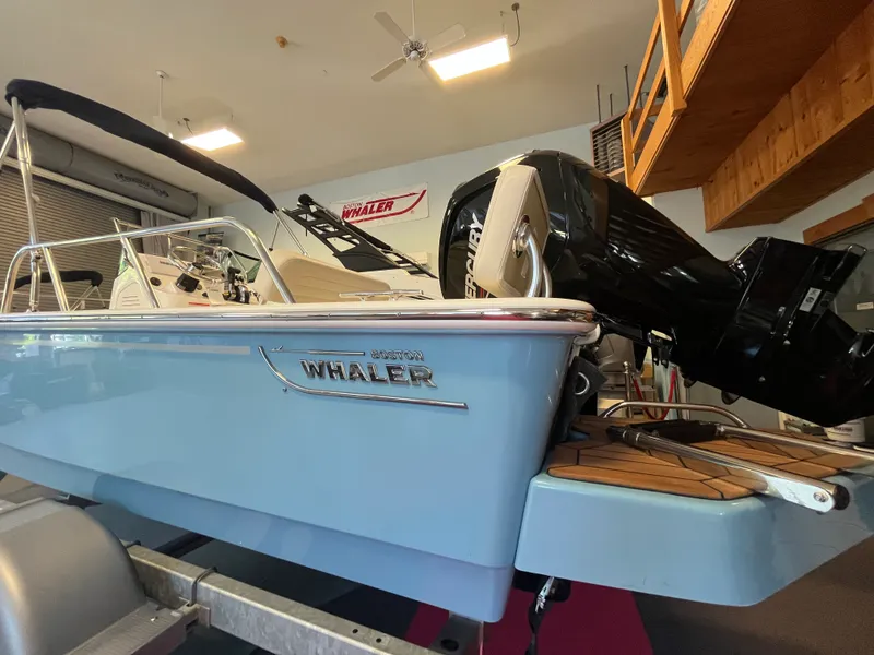 Slide: The Image of Boston Whaler 170 Montauk 2026 - 16