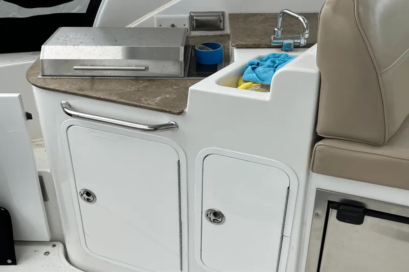 Slide: The Image of Cruisers 360 EXPRESS 2008 - 8