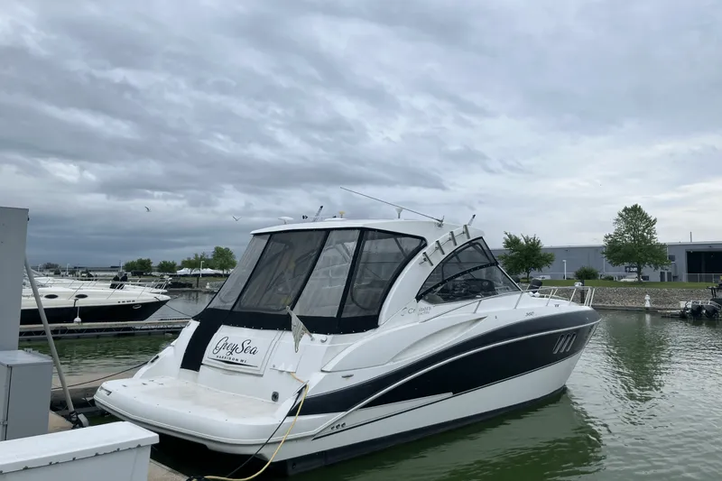 Slide: The Image of Cruisers Yachts 360 EXPRESS 2008 - 5