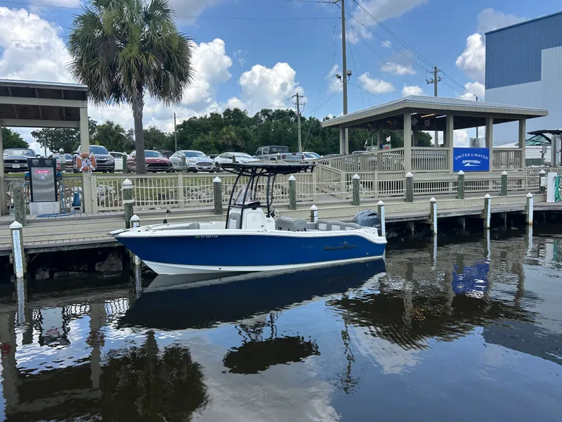 Slide: The Image of NauticStar 2102 LEGACY 2021 - 4