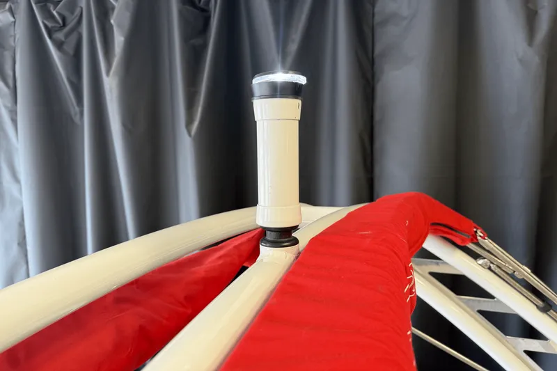 Slide: The Image of Crownline Boats E23 2018 - 106