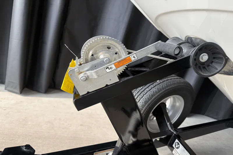 Slide: The Image of Crownline Boats E23 2018 - 112