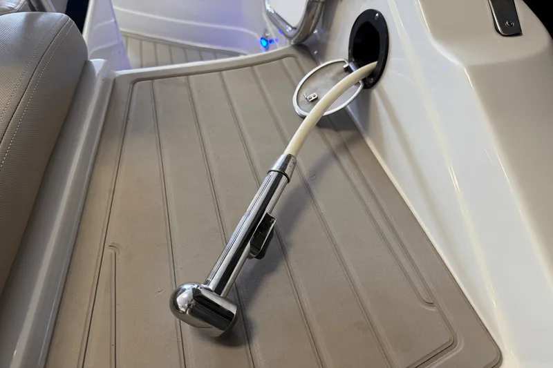 Slide: The Image of Crownline Boats E23 2018 - 21