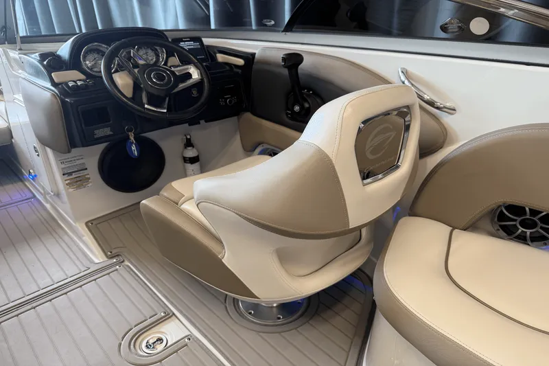 Slide: The Image of Crownline Boats E23 2018 - 61