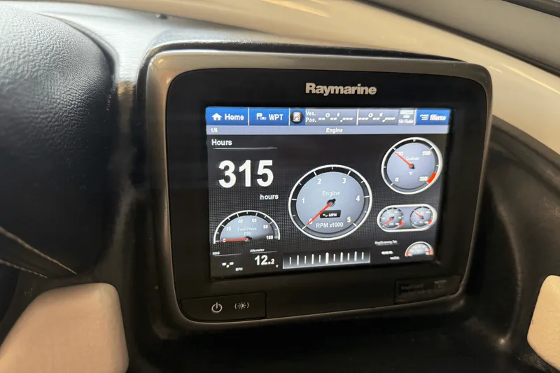 Slide: The Image of Crownline Boats E23 2018 - 72