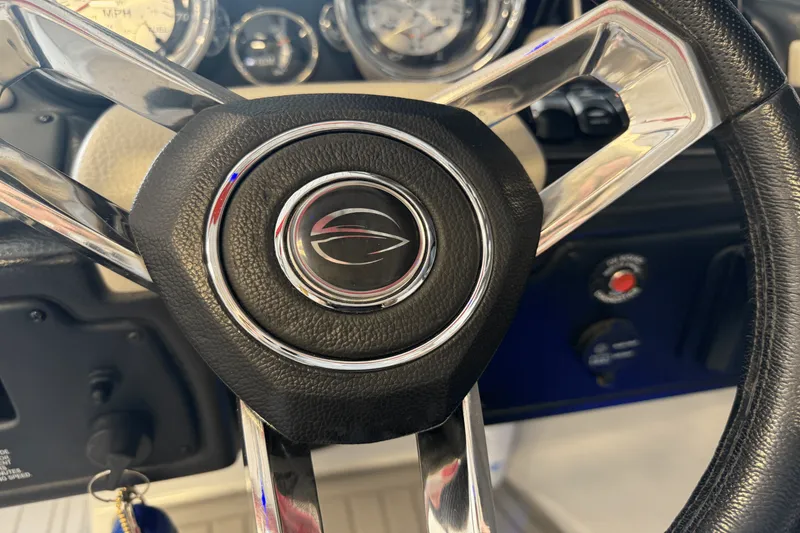 Slide: The Image of Crownline Boats E23 2018 - 75