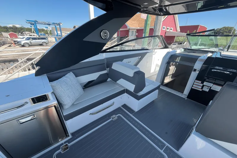 Slide: The Image of Cruisers Yachts 34 GLS Outboard 2024 - 7