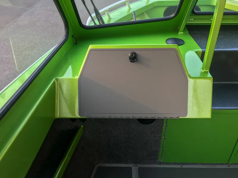 Slide: The Image of North River 21' Commander 2026 - 10