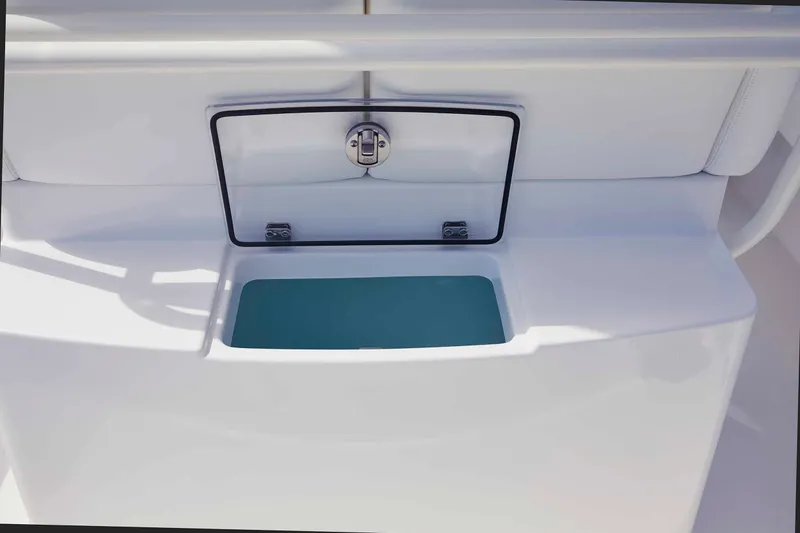 Slide: The Image of Regulator Marine 26XO 2019 - 14