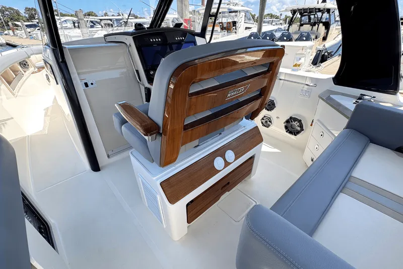 Slide: The Image of Boston Whaler 350 Realm 2025 - 21