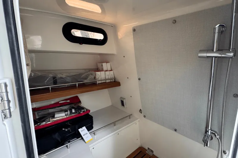 Slide: The Image of Boston Whaler 350 Realm 2025 - 29