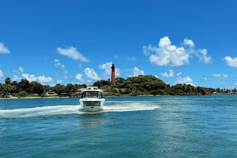 Slide: The Image of Boston Whaler 350 Realm 2025 - 5