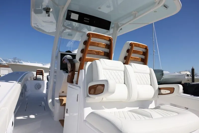 Slide: The Image of Jupiter 32 Center Console 2023 - 13