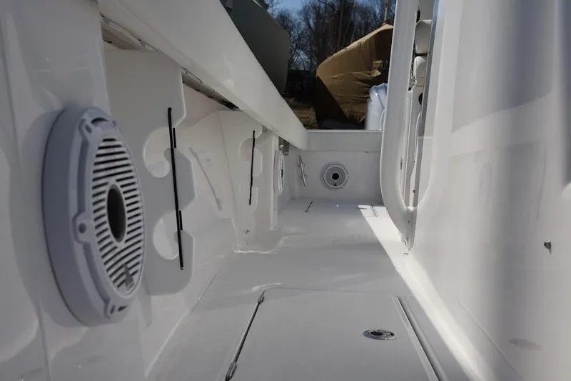 Slide: The Image of Jupiter 32 Center Console 2023 - 17