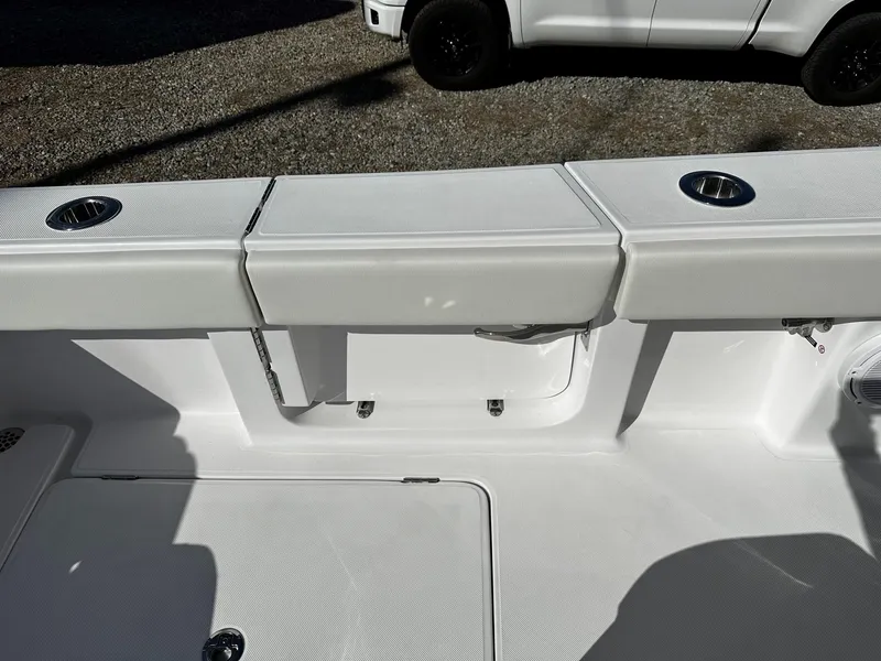Slide: The Image of Jupiter 32 Center Console 2023 - 28