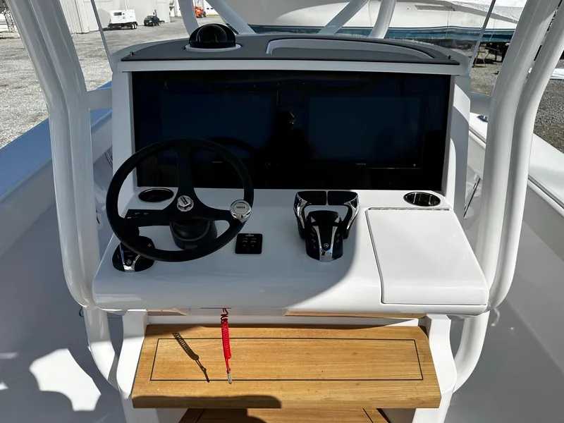 Slide: The Image of Jupiter 32 Center Console 2023 - 32