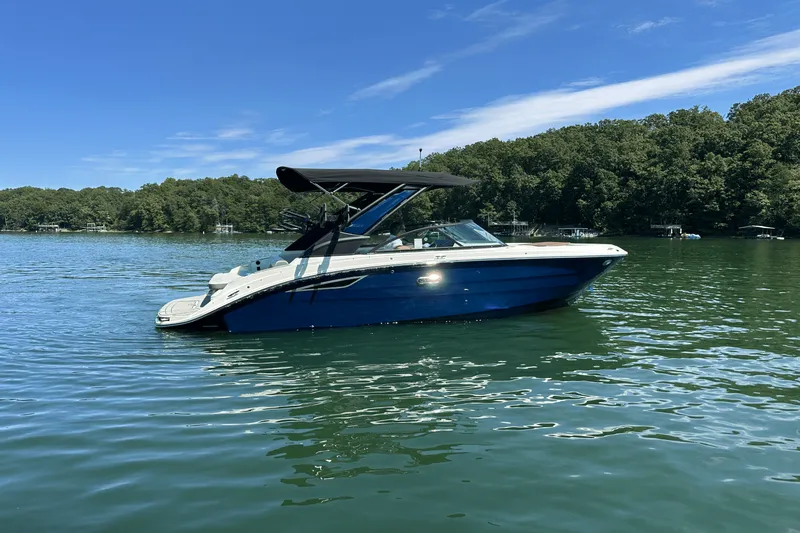 Slide: The Image of Sea Ray SDX 230 Surf 2026 - 10