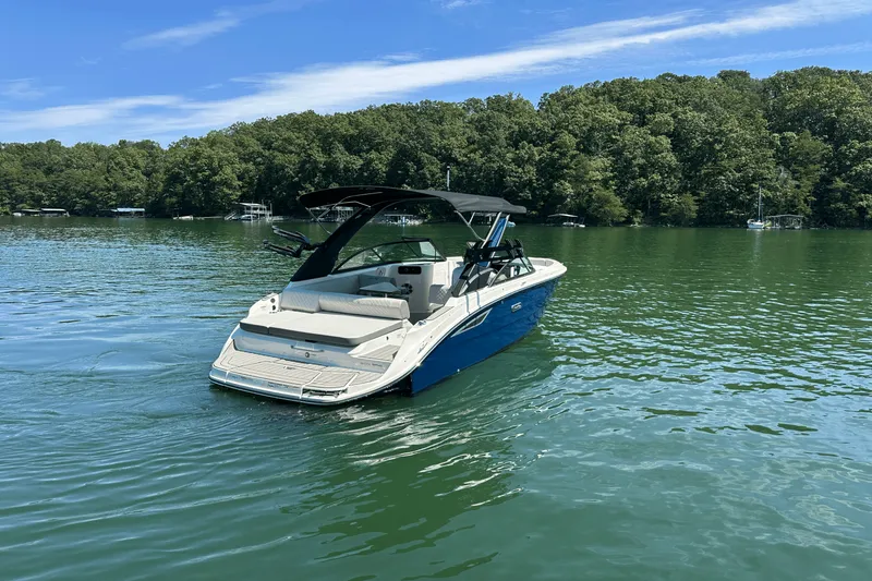 Slide: The Image of Sea Ray SDX 230 Surf 2026 - 11