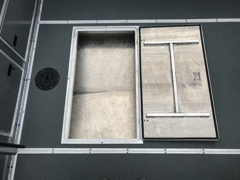 Slide: The Image of North River 25 Seahawk Fastback 2026 - 18