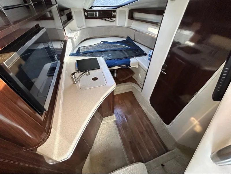 Slide: The Image of Sea Ray 280 SUNDANCER 2015 - 13