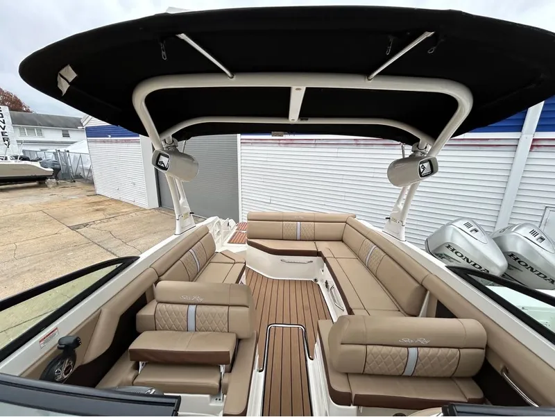 Slide: The Image of Sea Ray 27SD 2016 - 27