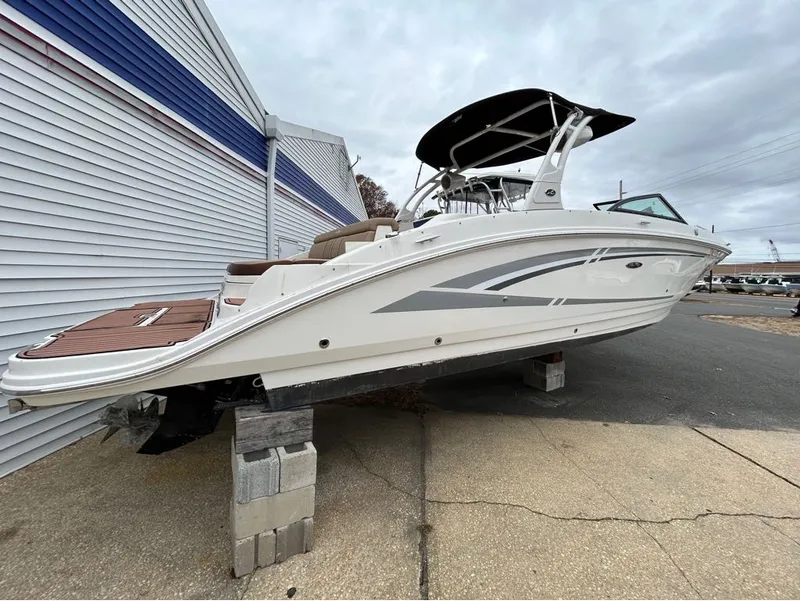 Slide: The Image of Sea Ray 27SD 2016 - 2