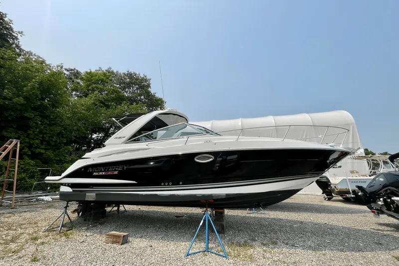 The Image of Monterey 295 SY 2021 - 0