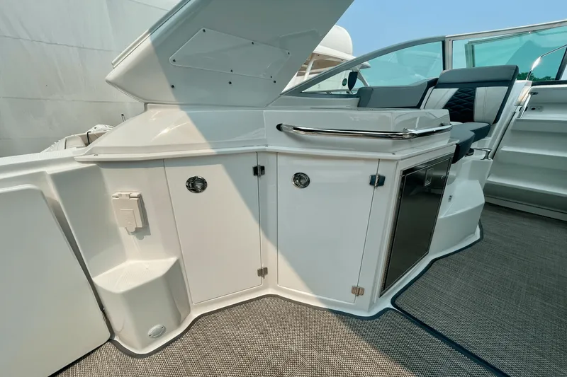 Slide: The Image of Monterey 295 SY 2021 - 15