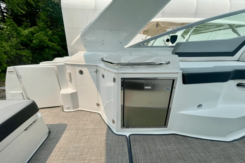 Slide: The Image of Monterey 295 SY 2021 - 17