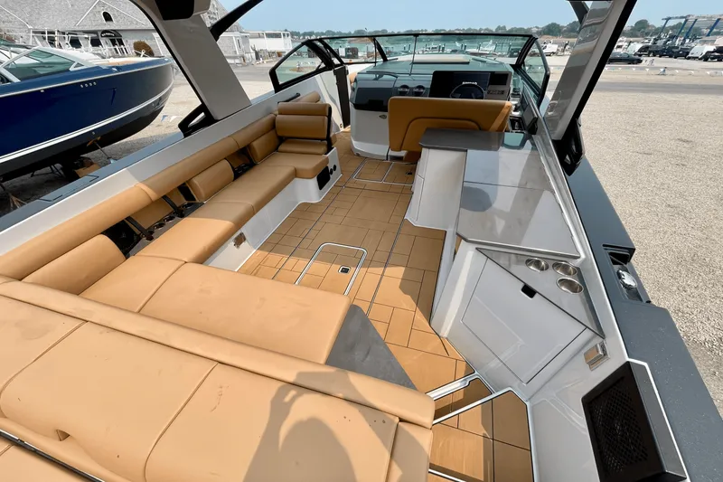 Slide: The Image of Aviara AV36 2022 - 11