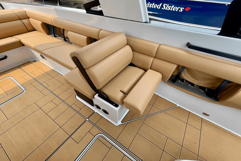 Slide: The Image of Aviara AV36 2022 - 19