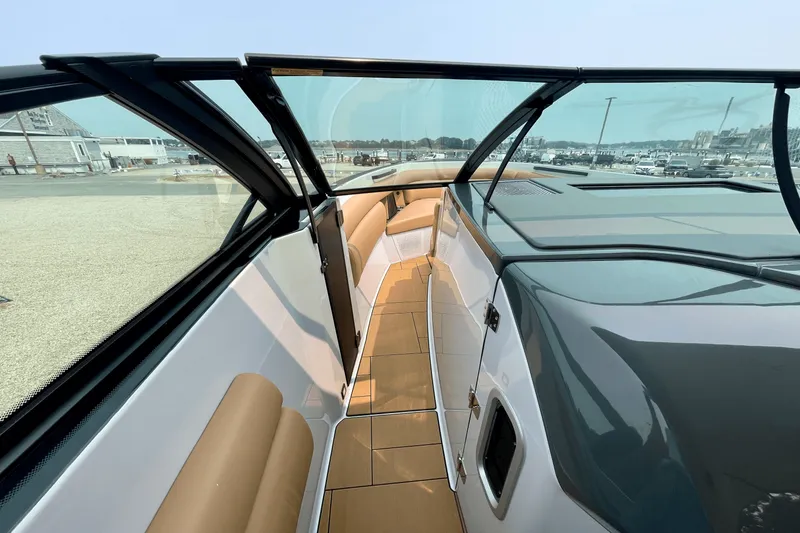 Slide: The Image of Aviara AV36 2022 - 30