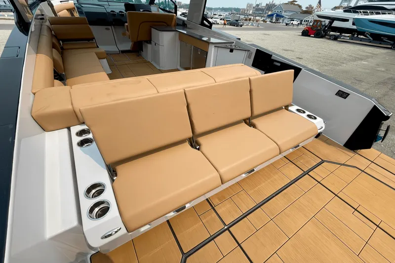 Slide: The Image of Aviara AV36 2022 - 5